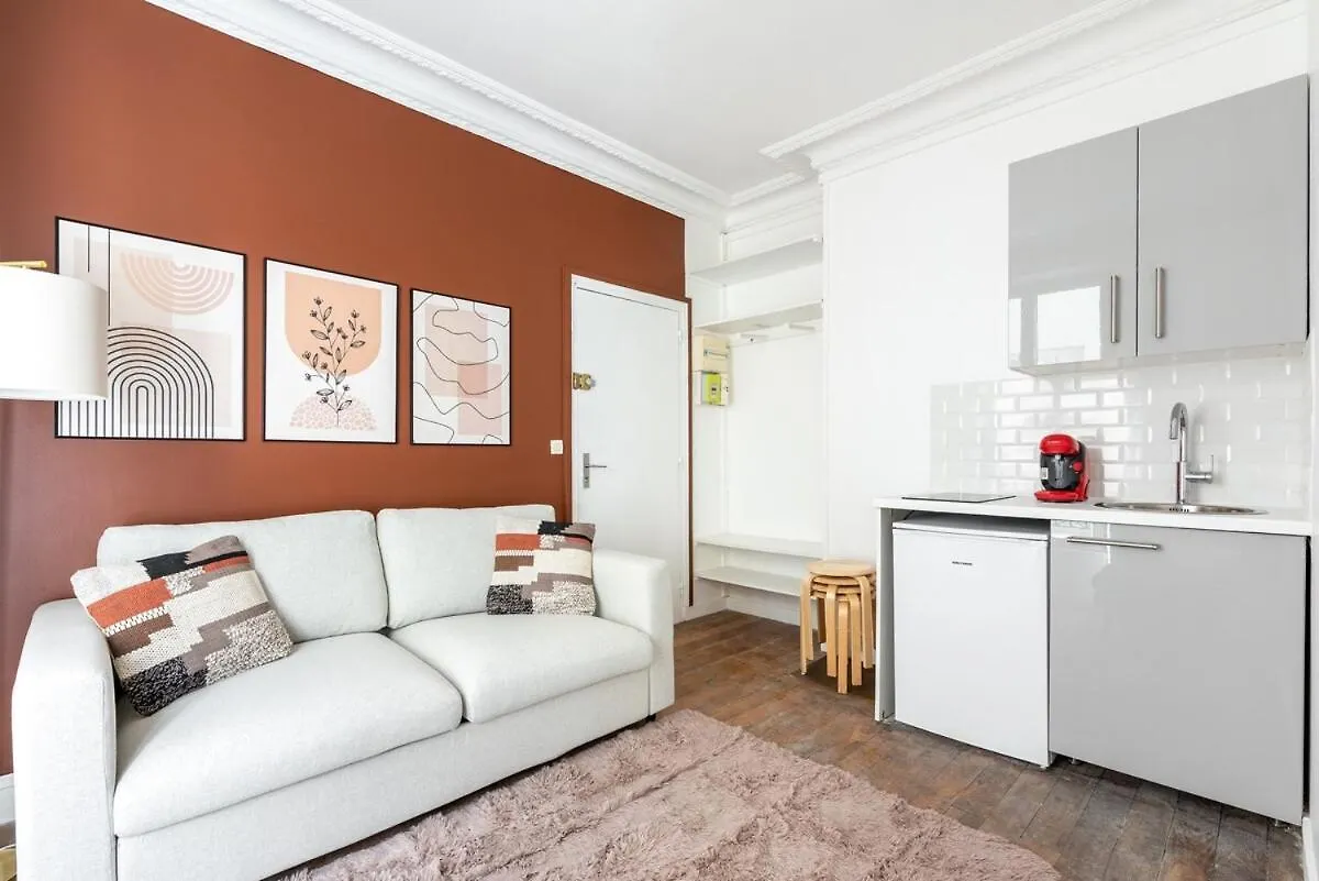 Apartment Near Montparnasse Terracota-Vii Station Paris